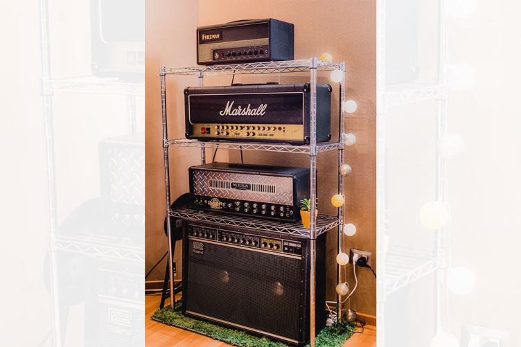 Amplificadores Marshall JCM800 y Mesa Boogie