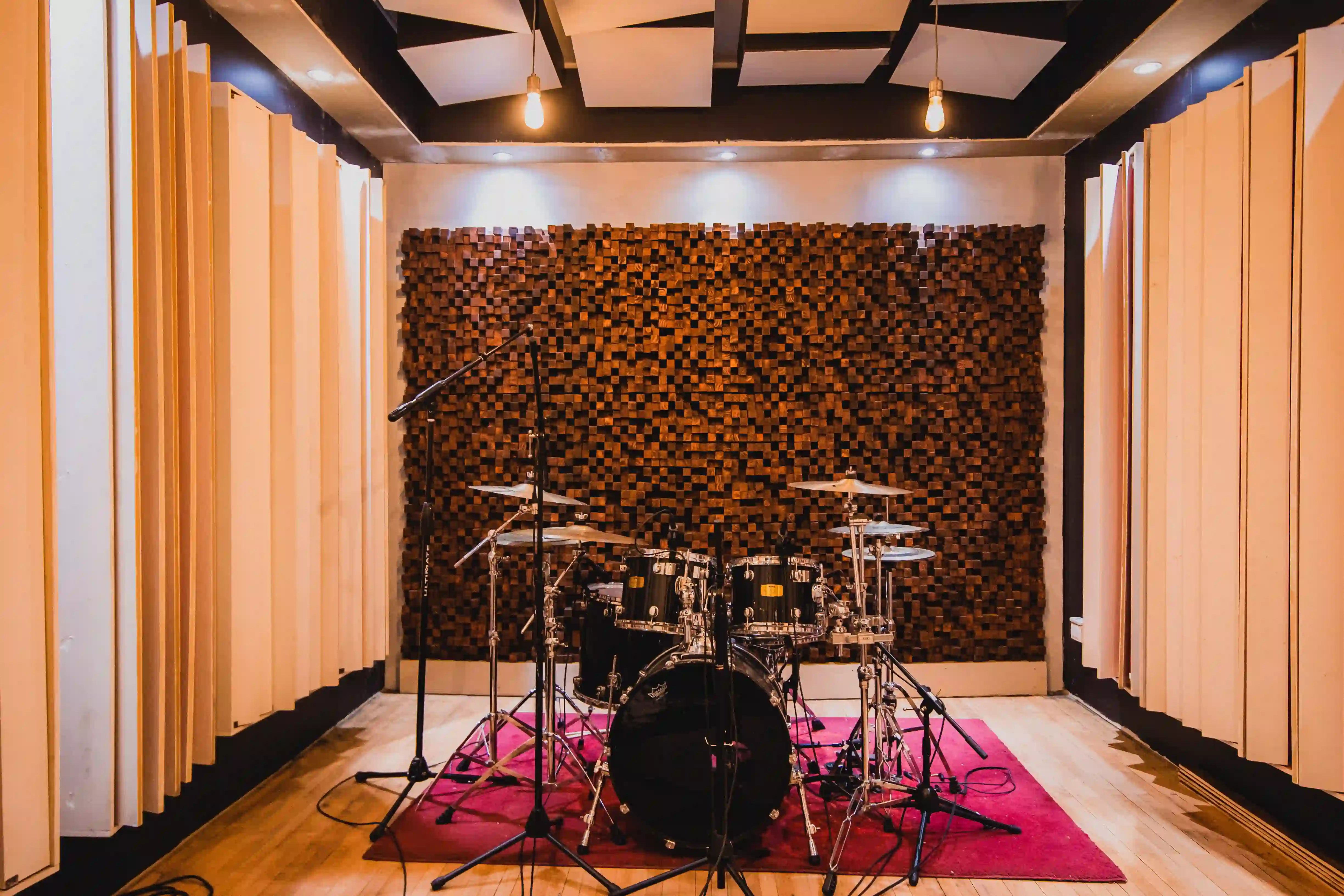 Sala de grabación de Fuego Estudio en Barrio Universitario, Santiago
