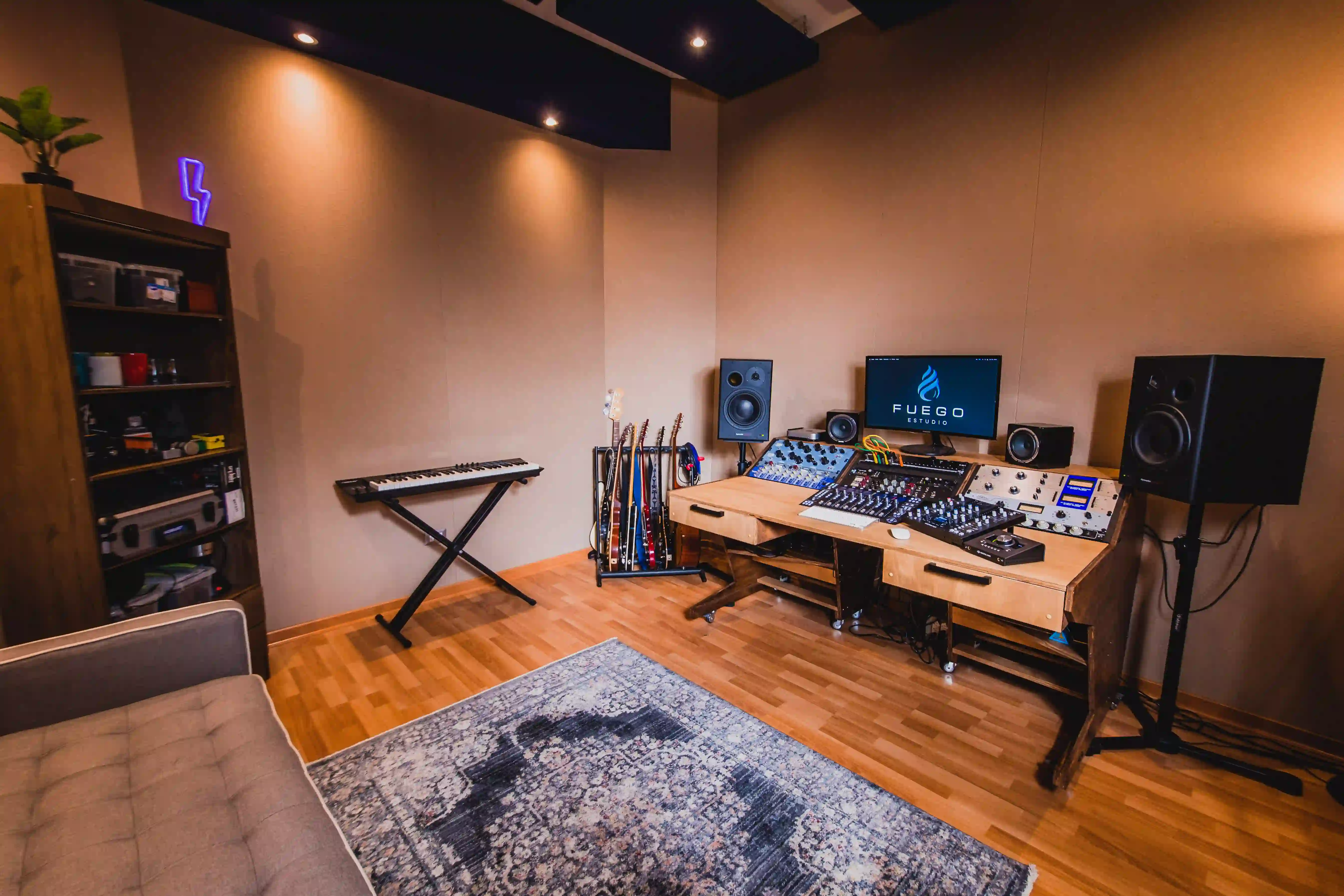 Equipos análogos de Fuego Estudio